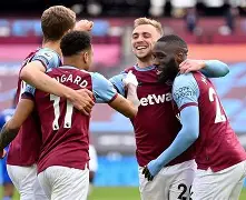 KAIYUN SPORTS-清晨西汉姆调整名单以备意大利杯巴黎圣日耳曼迎来里程碑备战欧冠，清晨纽约尼克斯篮板制胜看傻球迷的简单介绍